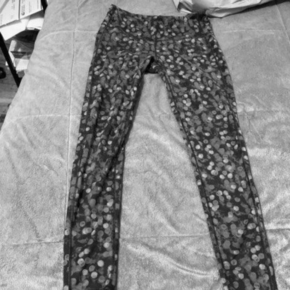 Athleta Leggings Woman Small Grey Chaturanga Spotted yoga workout - Picture 2 of 7